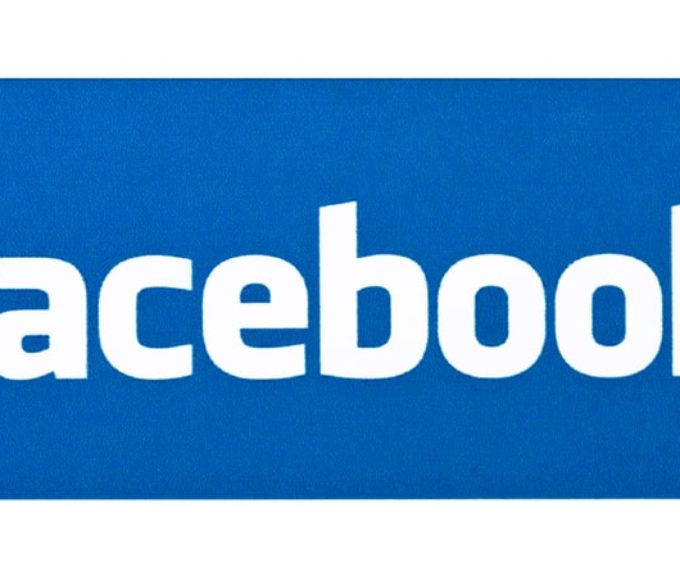 Kiev,,Ukraine,-,April,08,,2015:,Facebook,Like,Logo,For